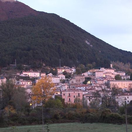 Bed and Breakfast Il rifugio nel parco Villetta Barrea Esterno foto