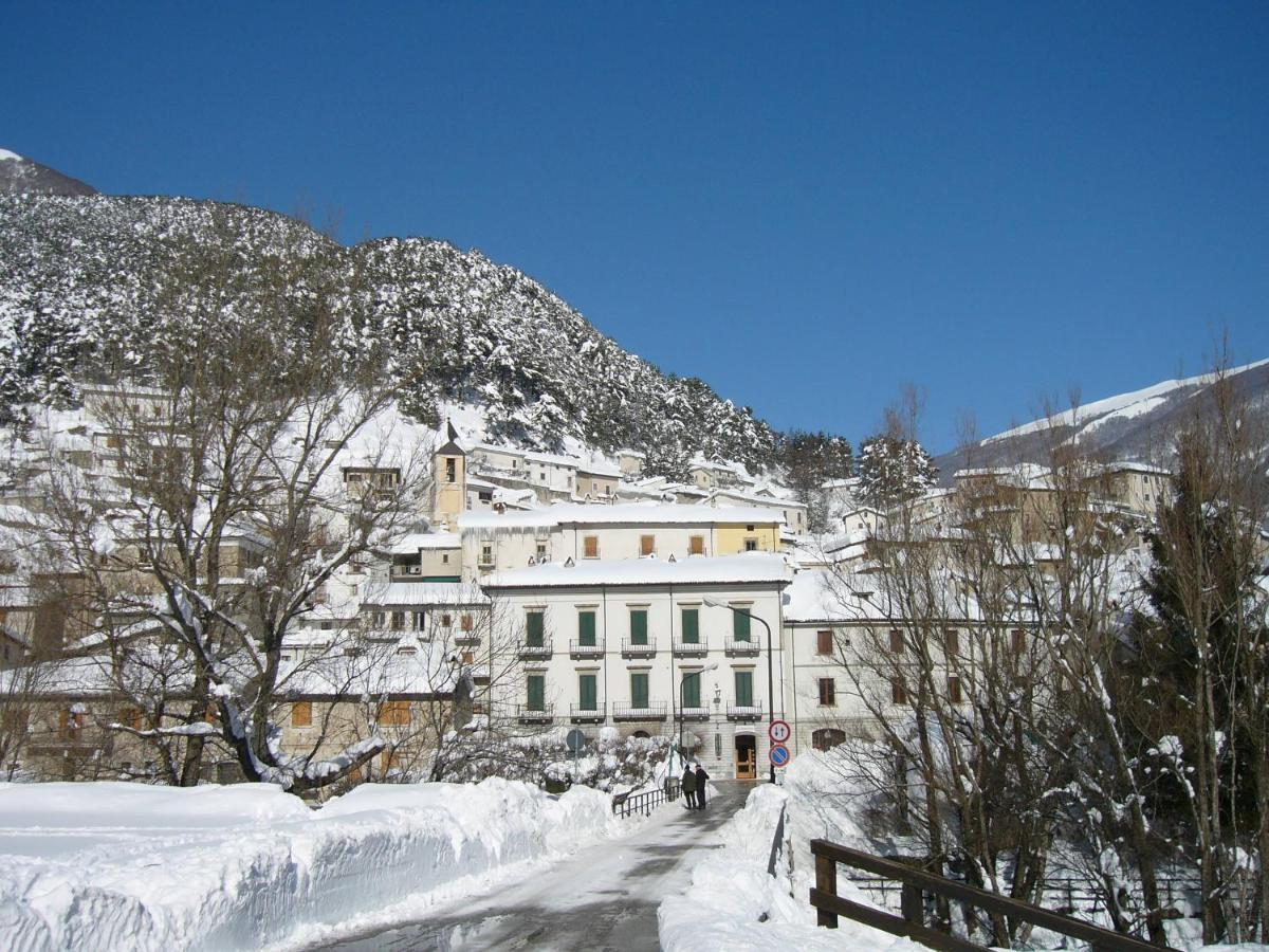 Bed and Breakfast Il rifugio nel parco Villetta Barrea Esterno foto